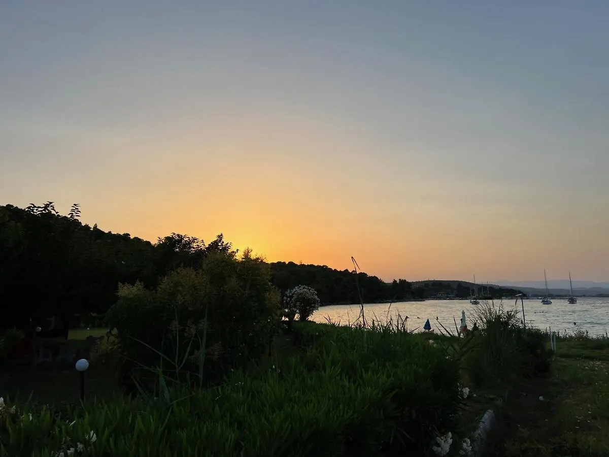 Beach House Seafront Villa Latoura Ormos Panagias 0*,  Grecia